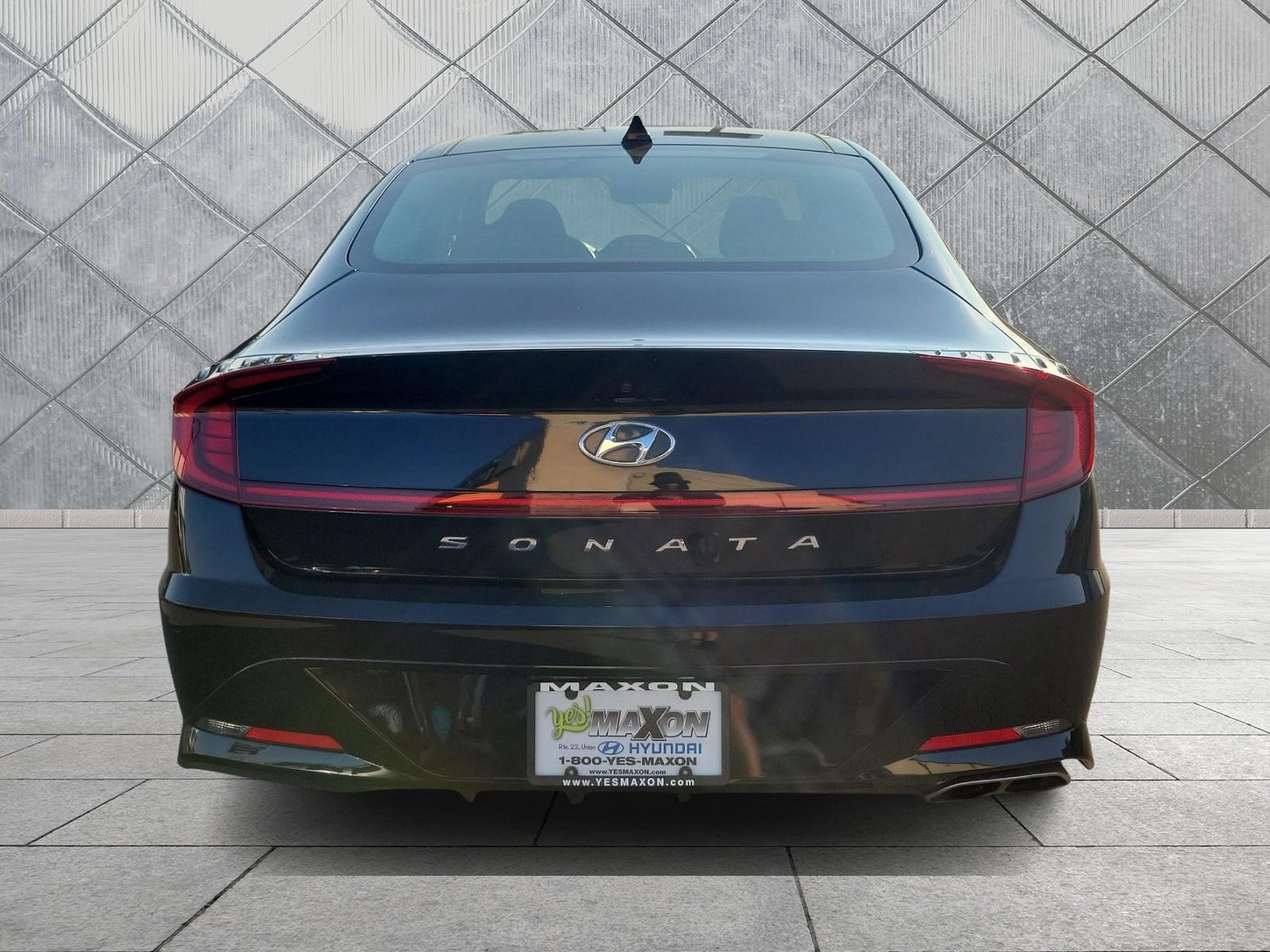 Thumbnail image of 2021 Hyundai SONATA at Maxon Hyundai Inc.