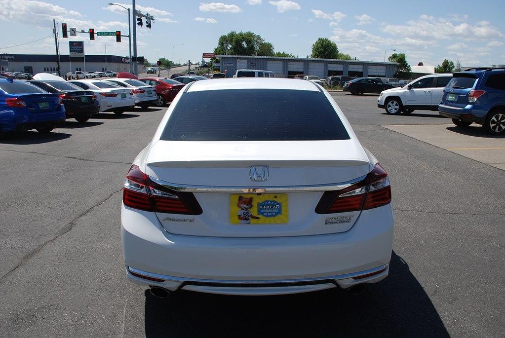 Thumbnail image of 2017 Honda Accord at BULLDOG MOTORS