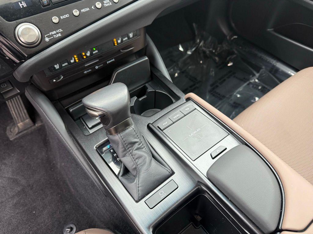 Thumbnail image of 2022 Lexus ES 350 at Northtown Lexus
