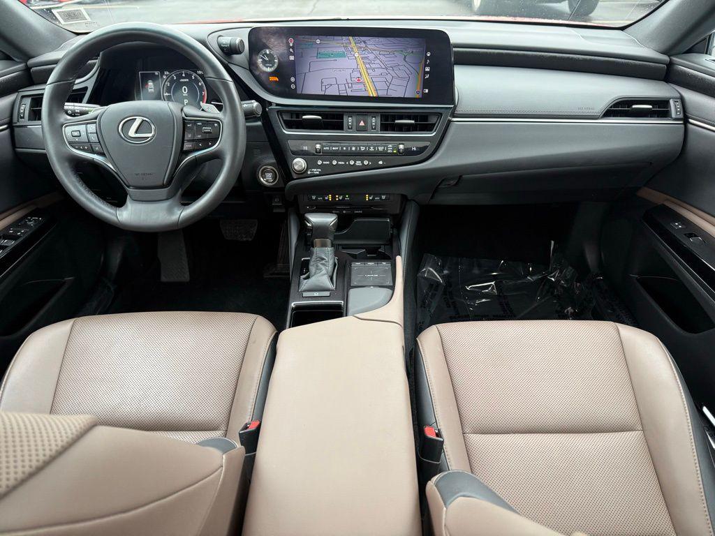 Thumbnail image of 2022 Lexus ES 350 at Northtown Lexus