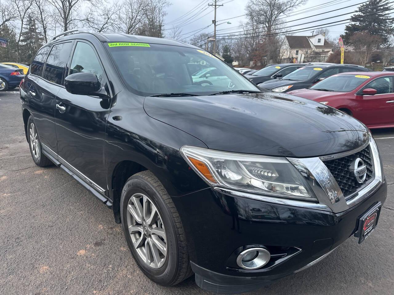 Thumbnail image of 2015 Nissan Pathfinder at Central Auto Group