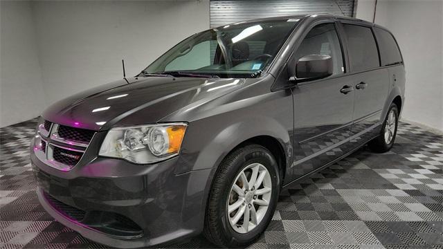 Thumbnail image of 2016 Dodge Grand Caravan at Major World Chrysler Dodge Jeep Ram