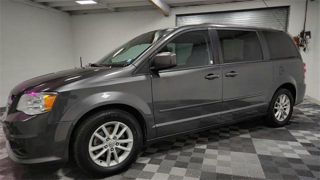 Thumbnail image of 2016 Dodge Grand Caravan at Major World Chrysler Dodge Jeep Ram