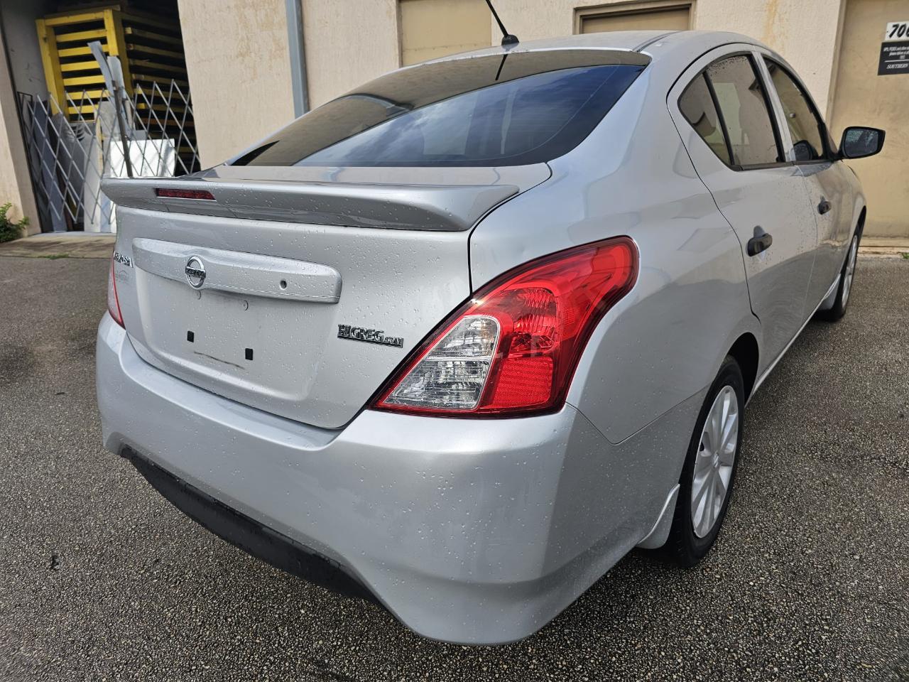 Thumbnail image of 2018 Nissan Versa at Selective Motor Cars