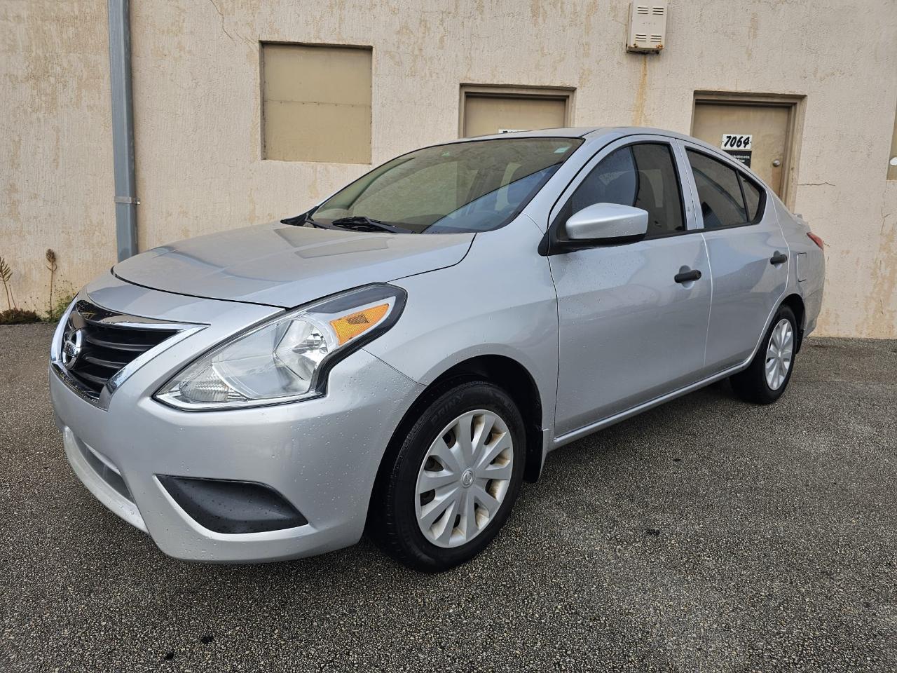 Thumbnail image of 2018 Nissan Versa at Selective Motor Cars
