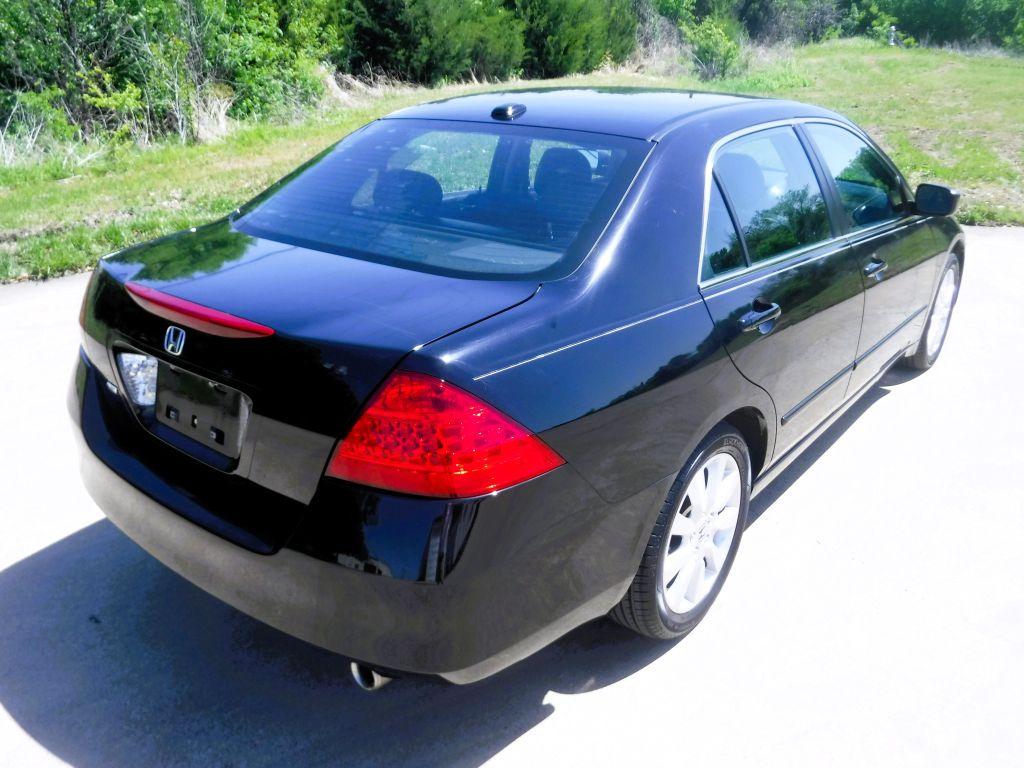 Thumbnail image of 2007 Honda Accord at AUTO PARADISE OF TEXAS