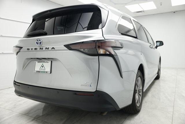 Thumbnail image of 2023 Toyota Sienna at Avenue Motors LLP