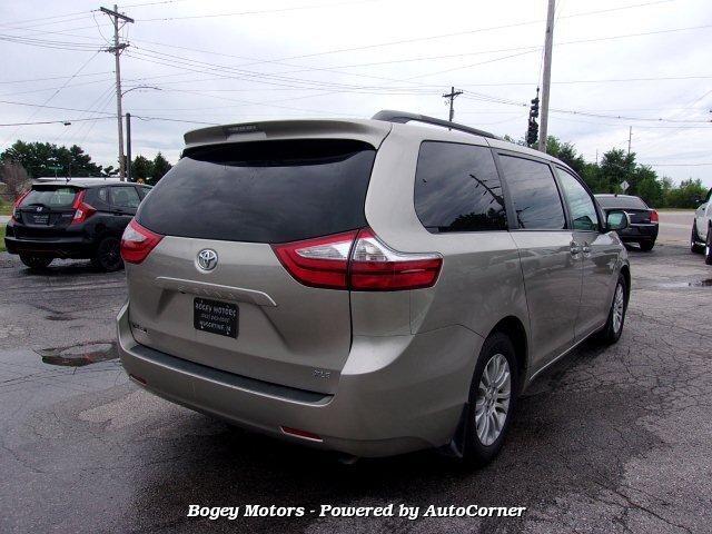 Thumbnail image of 2016 Toyota Sienna at Bogey Motors