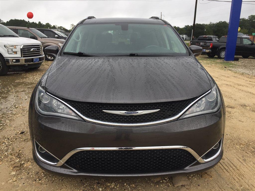 Thumbnail image of 2020 Chrysler Pacifica at Pierce County Auto