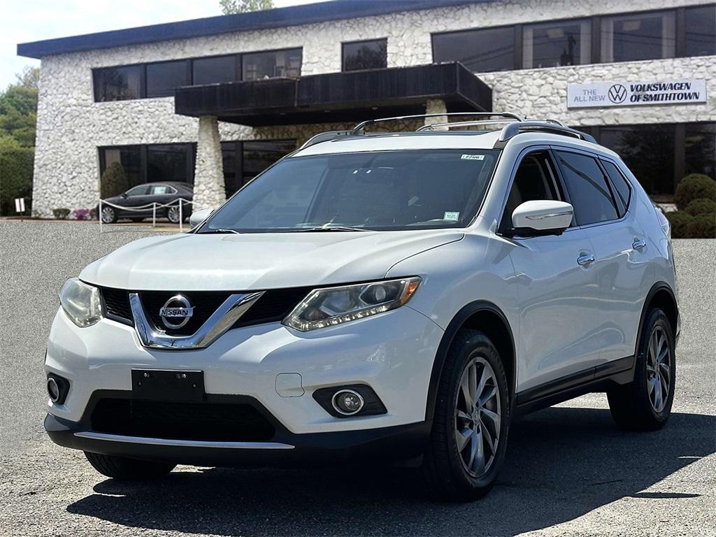Thumbnail image of 2015 Nissan Rogue at Smithtown Volkswagen