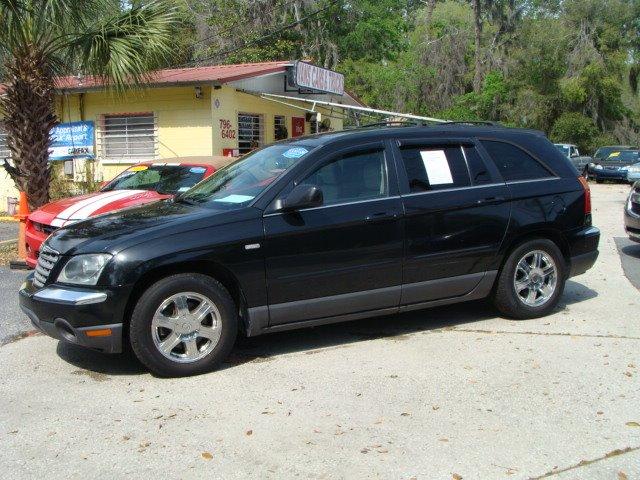 Thumbnail image of 2006 Chrysler Pacifica at Vans Cars and Trucks