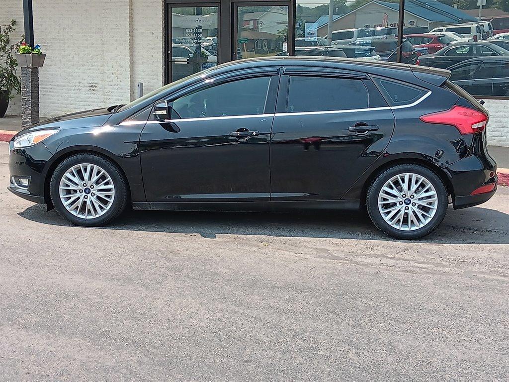 Thumbnail image of 2017 Ford Focus at AutoDealz of Shenandoah, VA