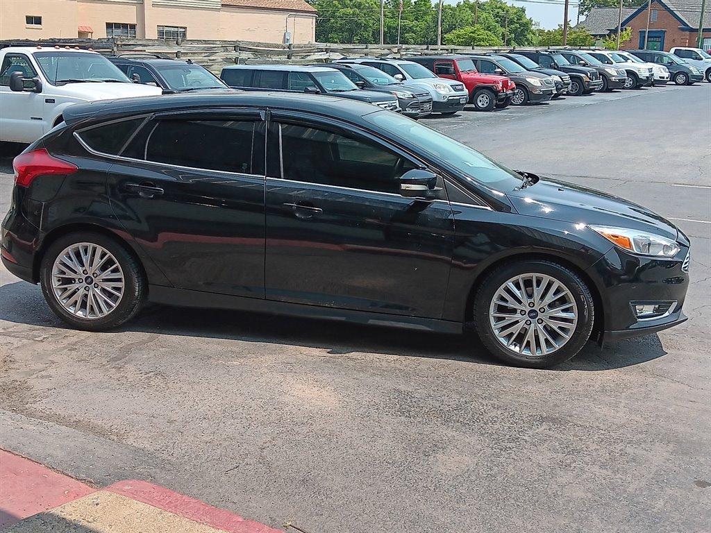 Thumbnail image of 2017 Ford Focus at AutoDealz of Shenandoah, VA