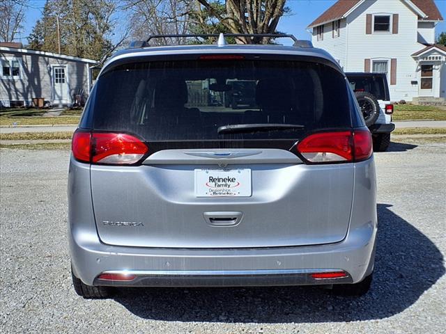 Thumbnail image of 2018 Chrysler Pacifica at Reineke Chrysler Dodge Jeep Ram