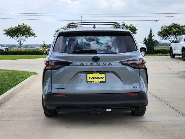 Thumbnail image of 2025 Toyota Sienna at LongoToyotaOfProsper - NEW