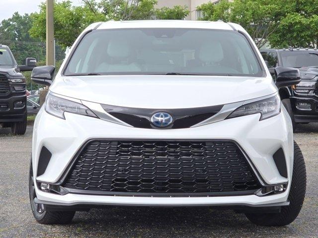 Thumbnail image of 2022 Toyota Sienna at Performance Chrysler Dodge Jeep Ram Centerville