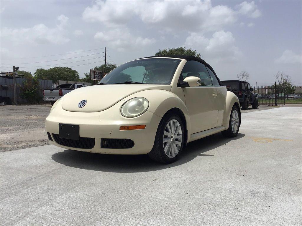 Thumbnail image of 2008 Volkswagen New Beetle Convertible at BB Auto Sales