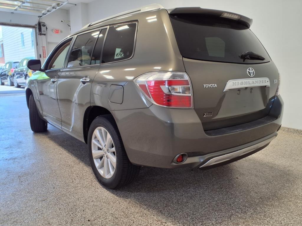 Thumbnail image of 2009 Toyota Highlander Hybrid at TWO MANNYS AUTO SALES, INC.