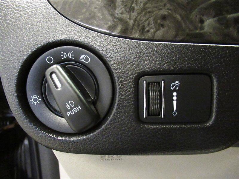 Thumbnail image of 2014 Dodge Grand Caravan at Via Auto Sales