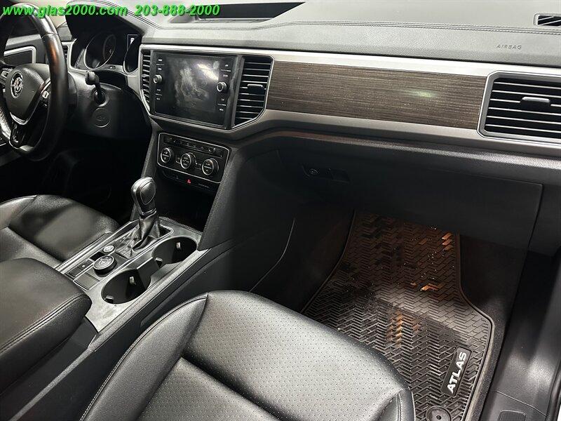 Thumbnail image of 2019 Volkswagen Atlas at Green Light Auto Sales