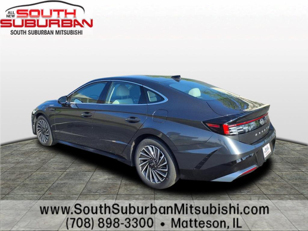 Thumbnail image of 2024 Hyundai SONATA Hybrid at South Suburban Mitsubishi