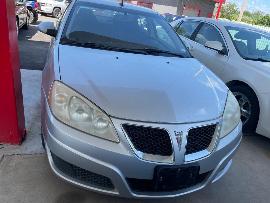 Thumbnail image of 2010 Pontiac G6 at DYNAMITE DEALS, LLC