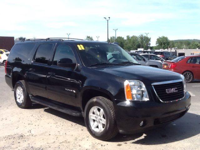 Thumbnail image of 2011 GMC Yukon XL at Ferrario Auto Team Chrysler Dodge Jeep Ram