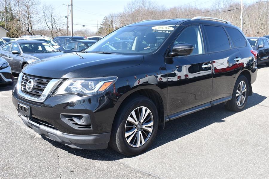 Thumbnail image of 2020 Nissan Pathfinder at 112 Auto Plaza
