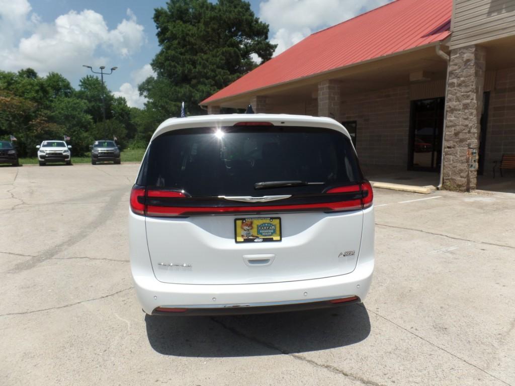 Thumbnail image of 2024 Chrysler Pacifica at Nebo Auto Center