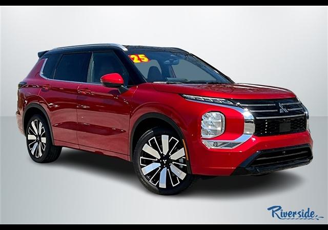 Thumbnail image of 2025 Mitsubishi Outlander at Riverside Mitsubishi