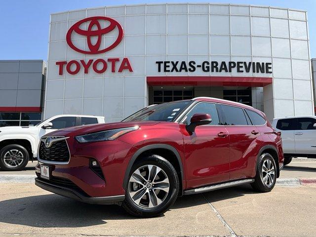 Thumbnail image of 2022 Toyota Highlander Hybrid at Texas Toyota of Grapevine