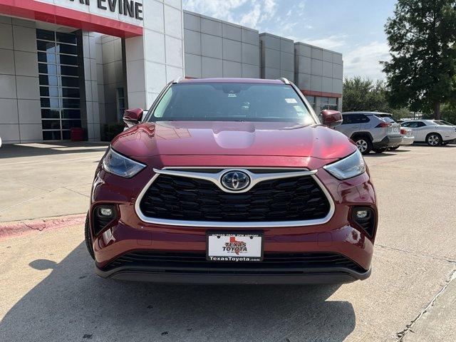 Thumbnail image of 2022 Toyota Highlander Hybrid at Texas Toyota of Grapevine