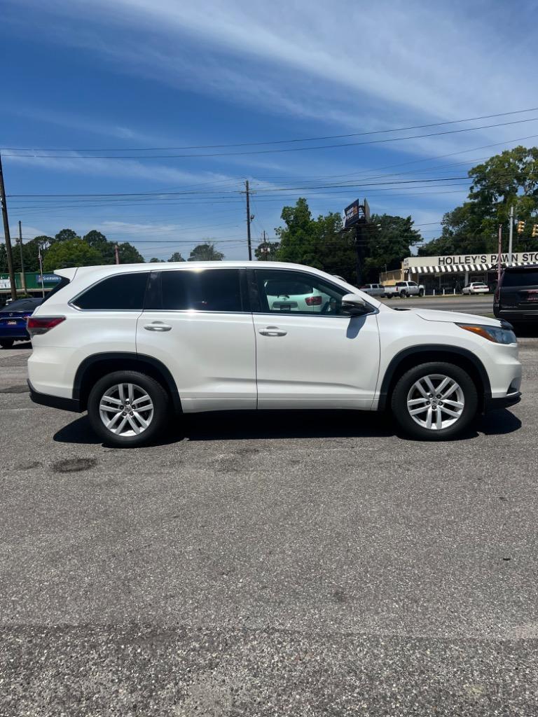 Thumbnail image of 2015 Toyota Highlander at MPH Auto Group