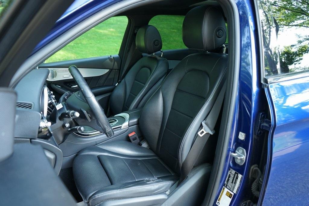 Thumbnail image of 2019 Mercedes-Benz GLC at Auto Expo Store