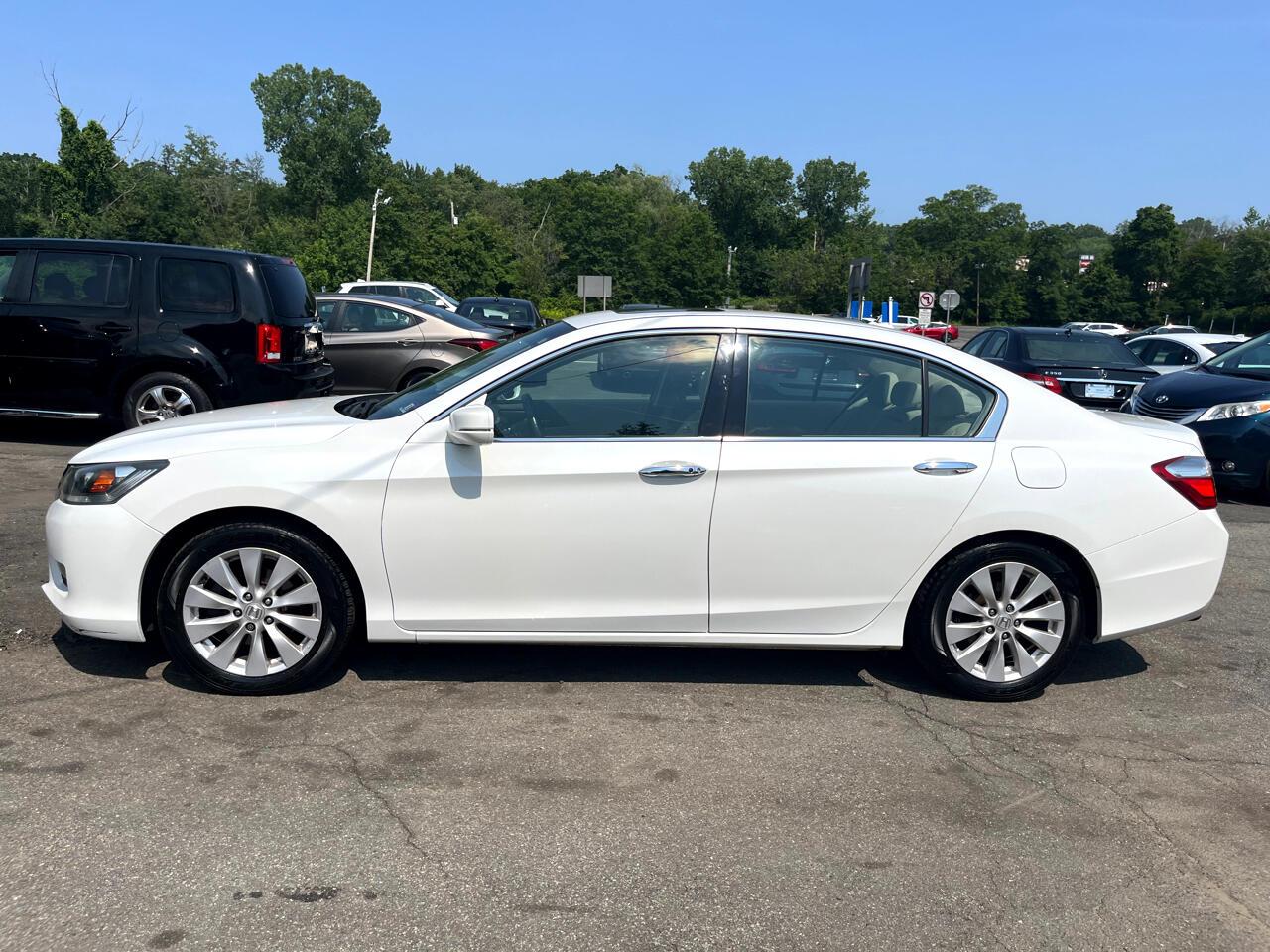 Thumbnail image of 2013 Honda Accord at Rockland Motors