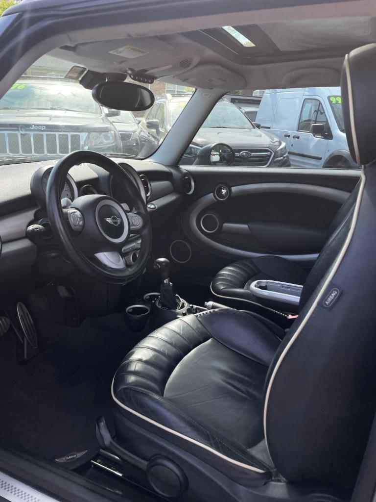 Thumbnail image of 2009 MINI Cooper Clubman at DAD'S AUTO SALES
