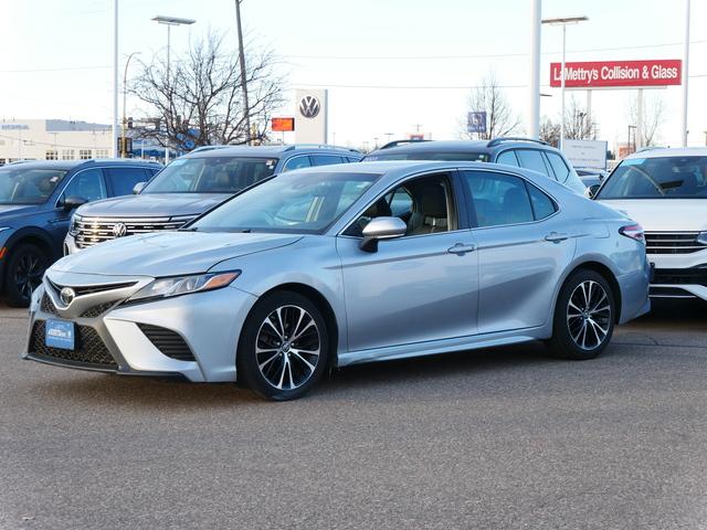 Thumbnail image of 2018 Toyota Camry at Volkswagen of Inver Grove