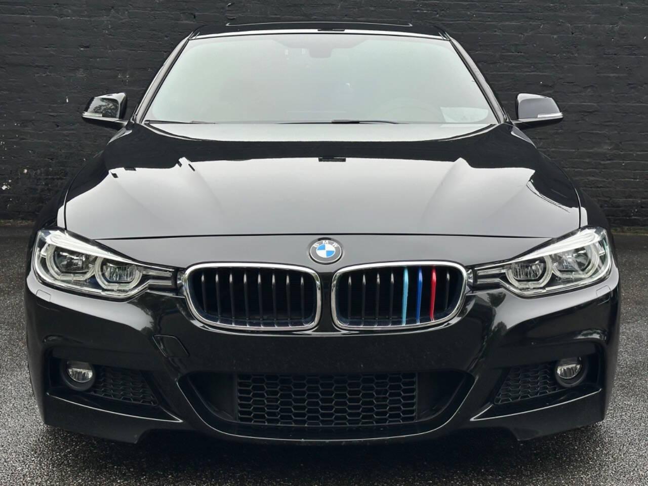 Thumbnail image of 2018 BMW 3 Series at Kings Point Auto