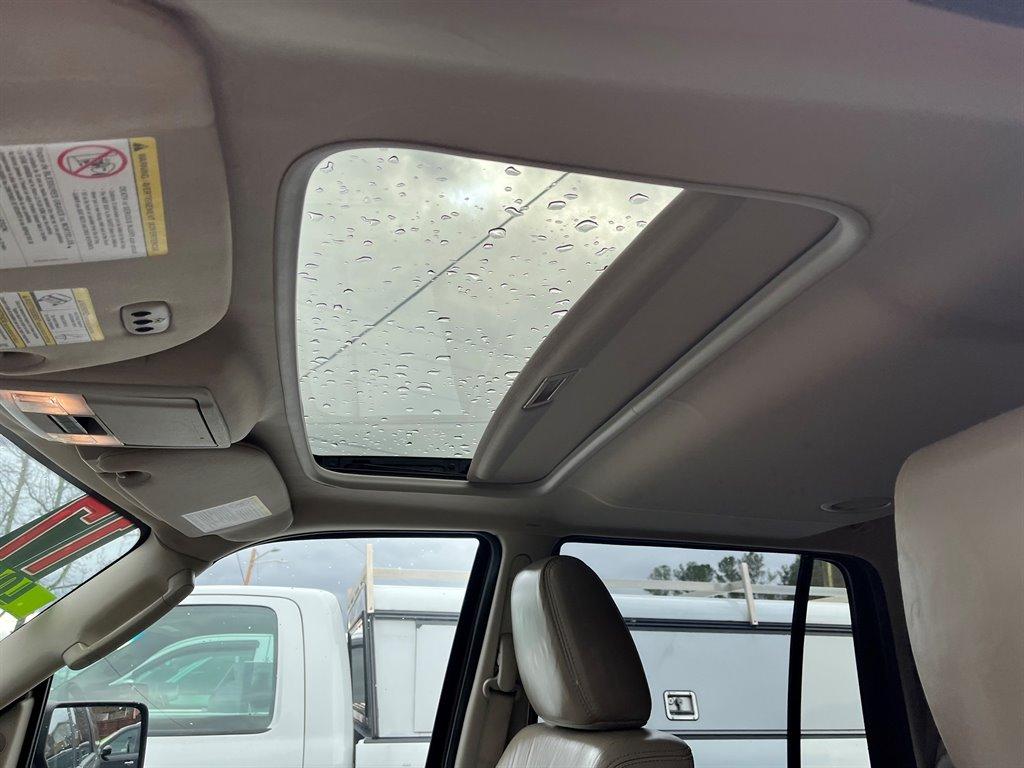 Thumbnail image of 2017 Lincoln Navigator at Truck Country Auto Sales