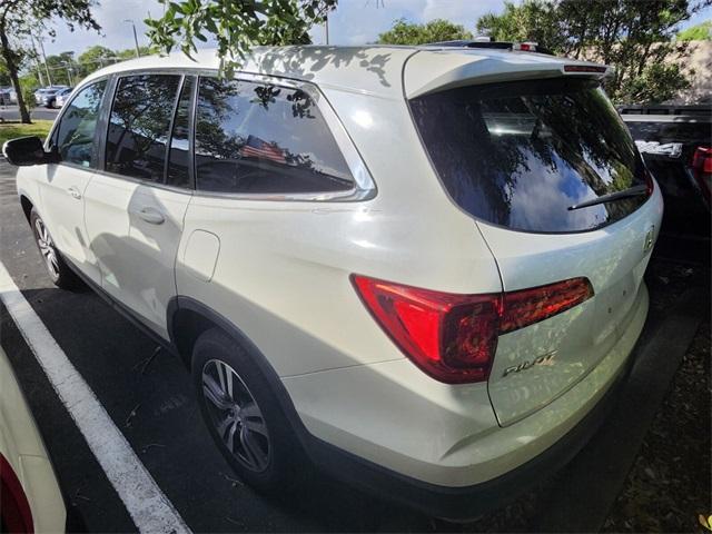 Thumbnail image of 2018 Honda Pilot at Essential Ford