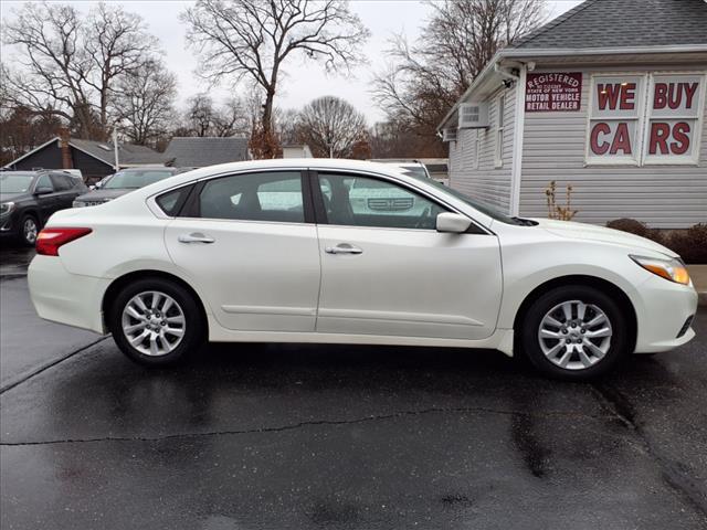 Thumbnail image of 2016 Nissan Altima at Autoland Usa