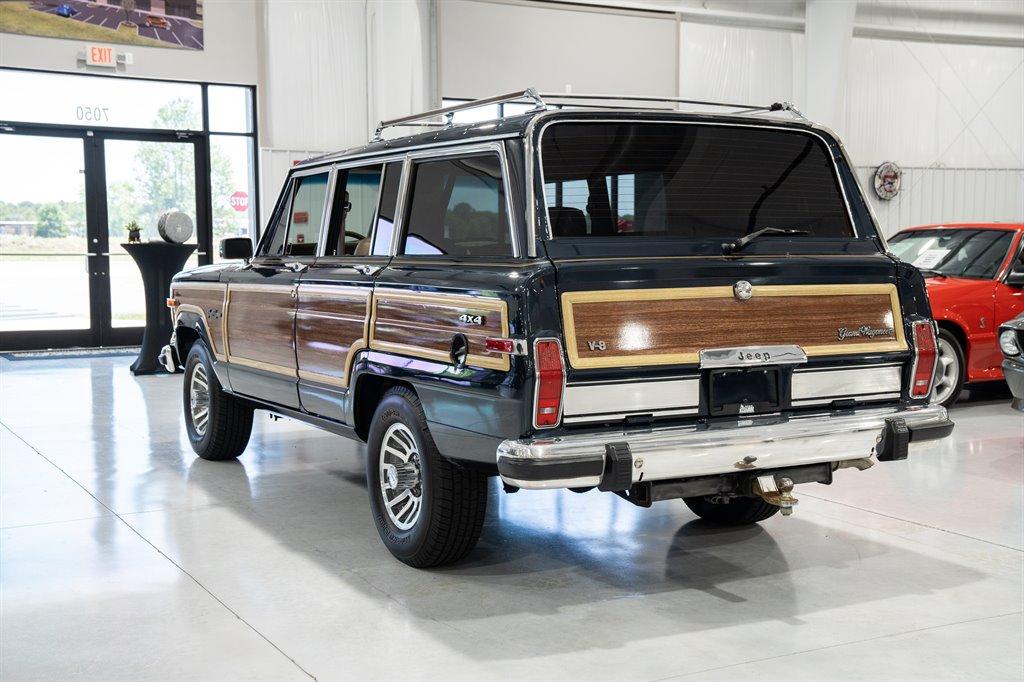 Thumbnail image of 1990 Jeep Grand Wagoneer at Burnyzz Llc.