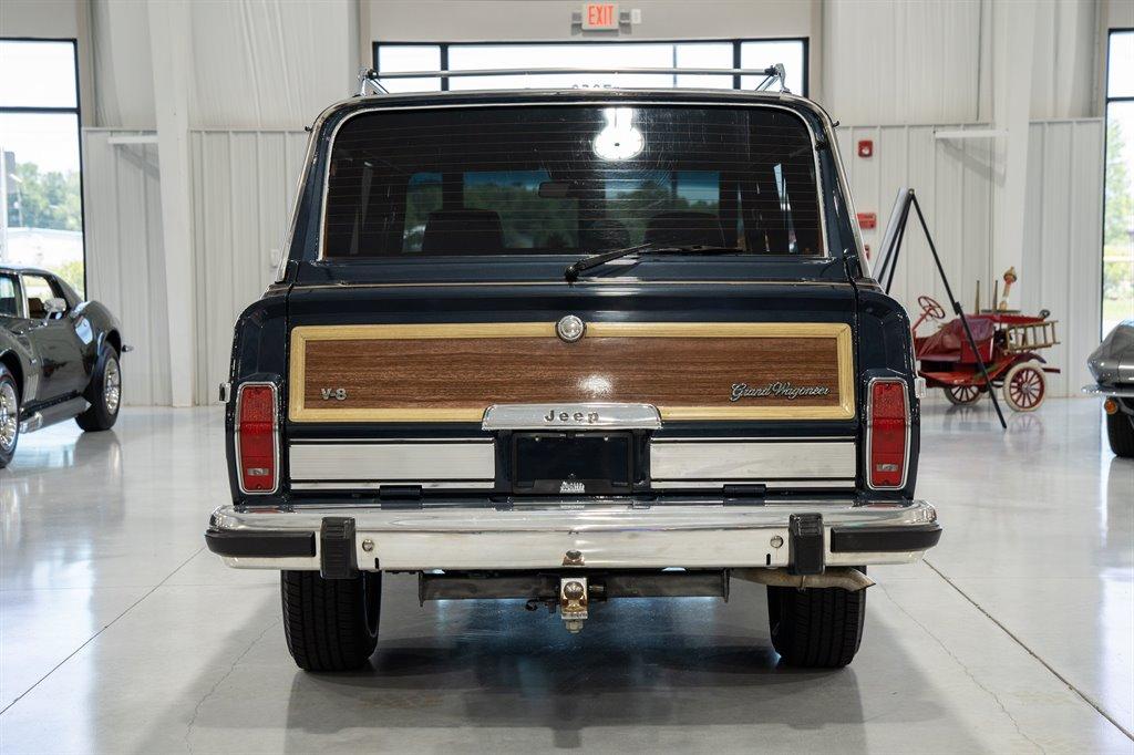 Thumbnail image of 1990 Jeep Grand Wagoneer at Burnyzz Llc.