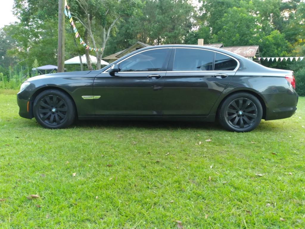 Thumbnail image of 2009 BMW 7 Series at GKE Autoclub Inc