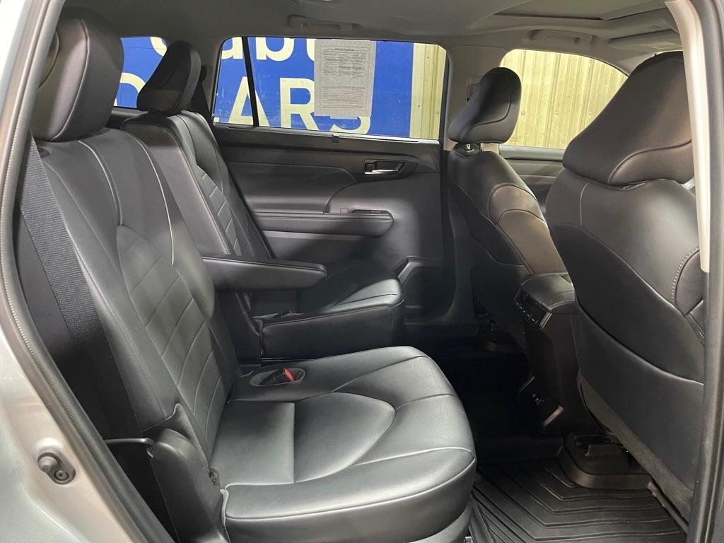 Thumbnail image of 2020 Toyota Highlander at Affordable of Fairbanks, AK