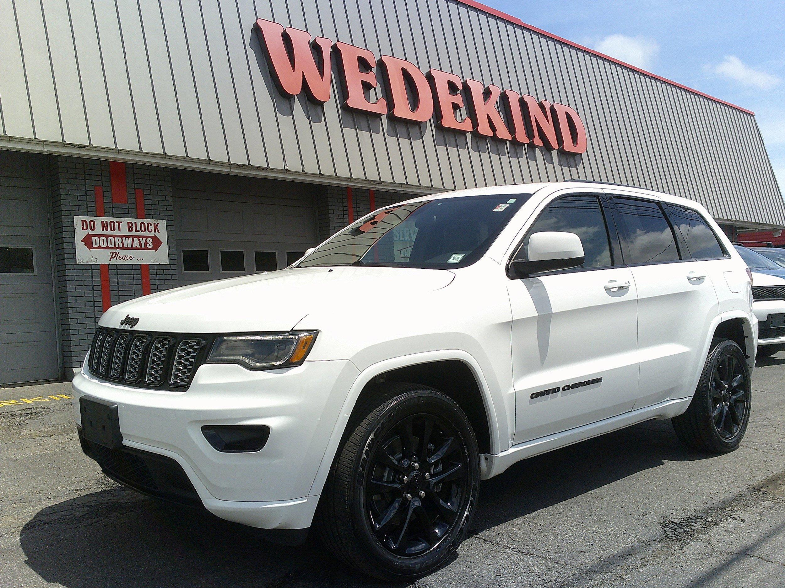 Thumbnail image of 2021 Jeep Grand Cherokee at Wedekind Motors