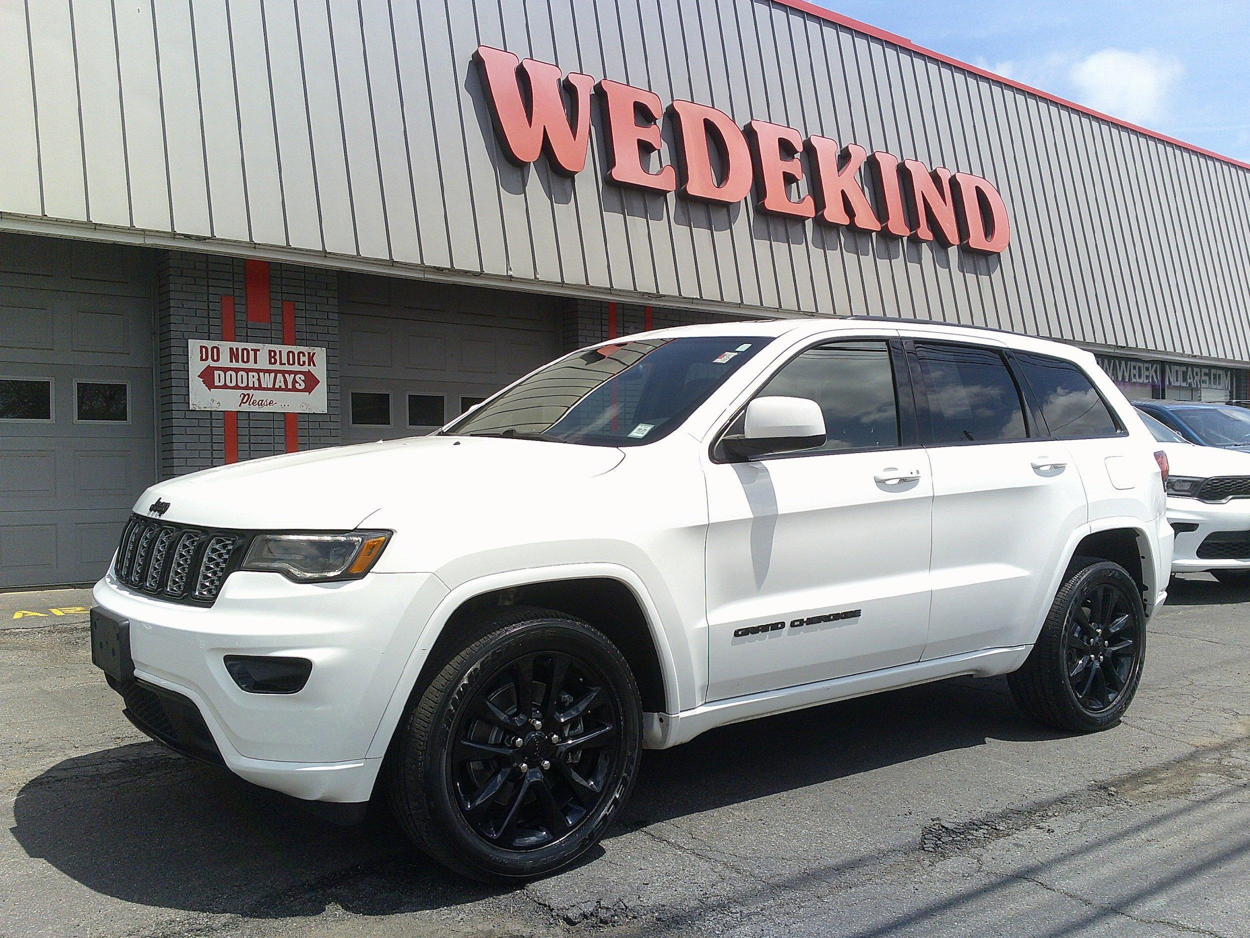 Thumbnail image of 2021 Jeep Grand Cherokee at Wedekind Motors