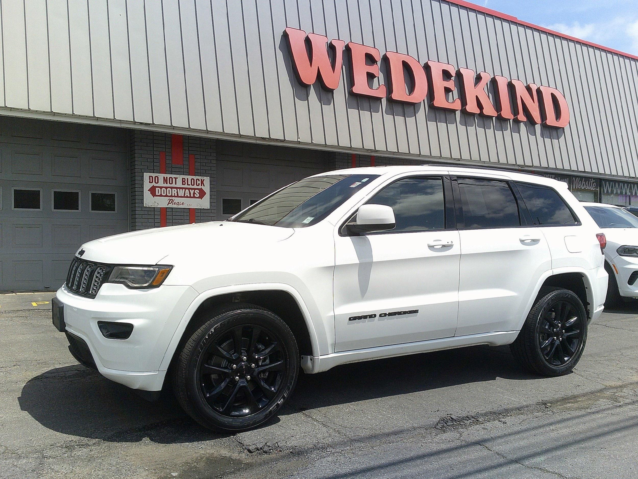 Thumbnail image of 2021 Jeep Grand Cherokee at Wedekind Motors