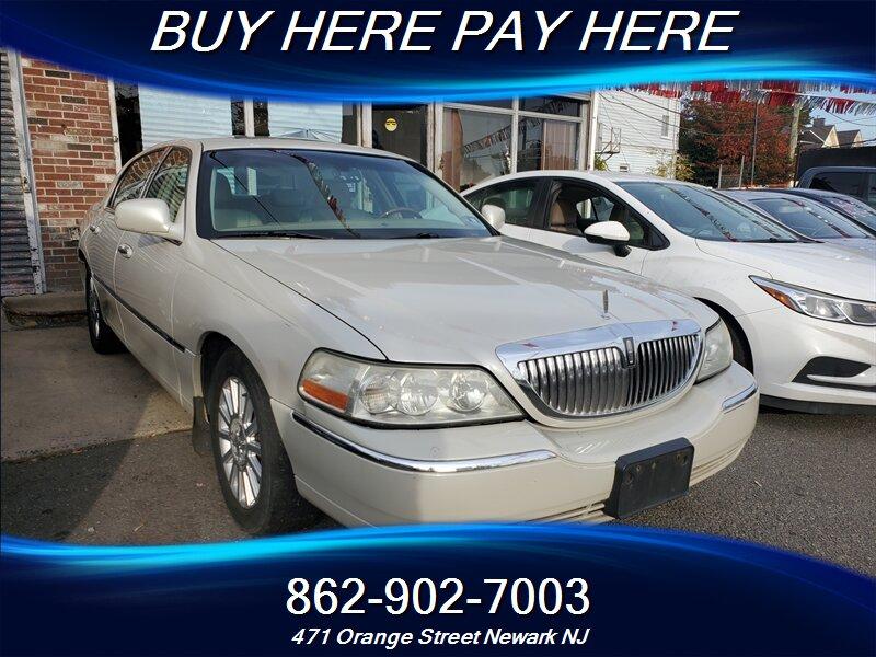 Thumbnail image of 2006 Lincoln Town Car at Car Sales of New Jersey Inc.