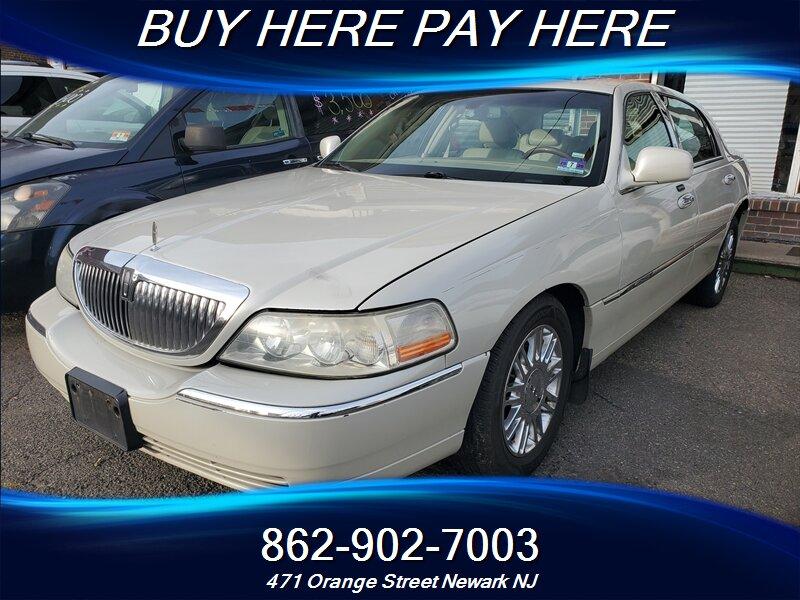 Thumbnail image of 2006 Lincoln Town Car at Car Sales of New Jersey Inc.